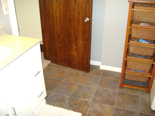 vanity floor
